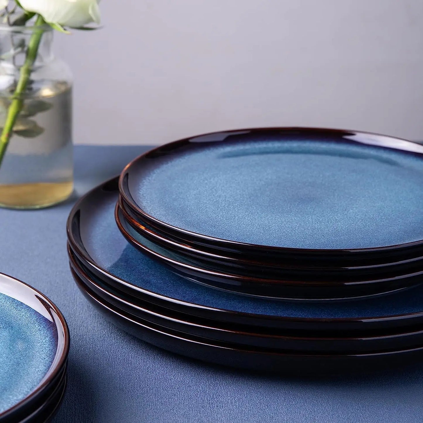 Dinnerware Sets of 4, Poreclain Plates and Bowls Set