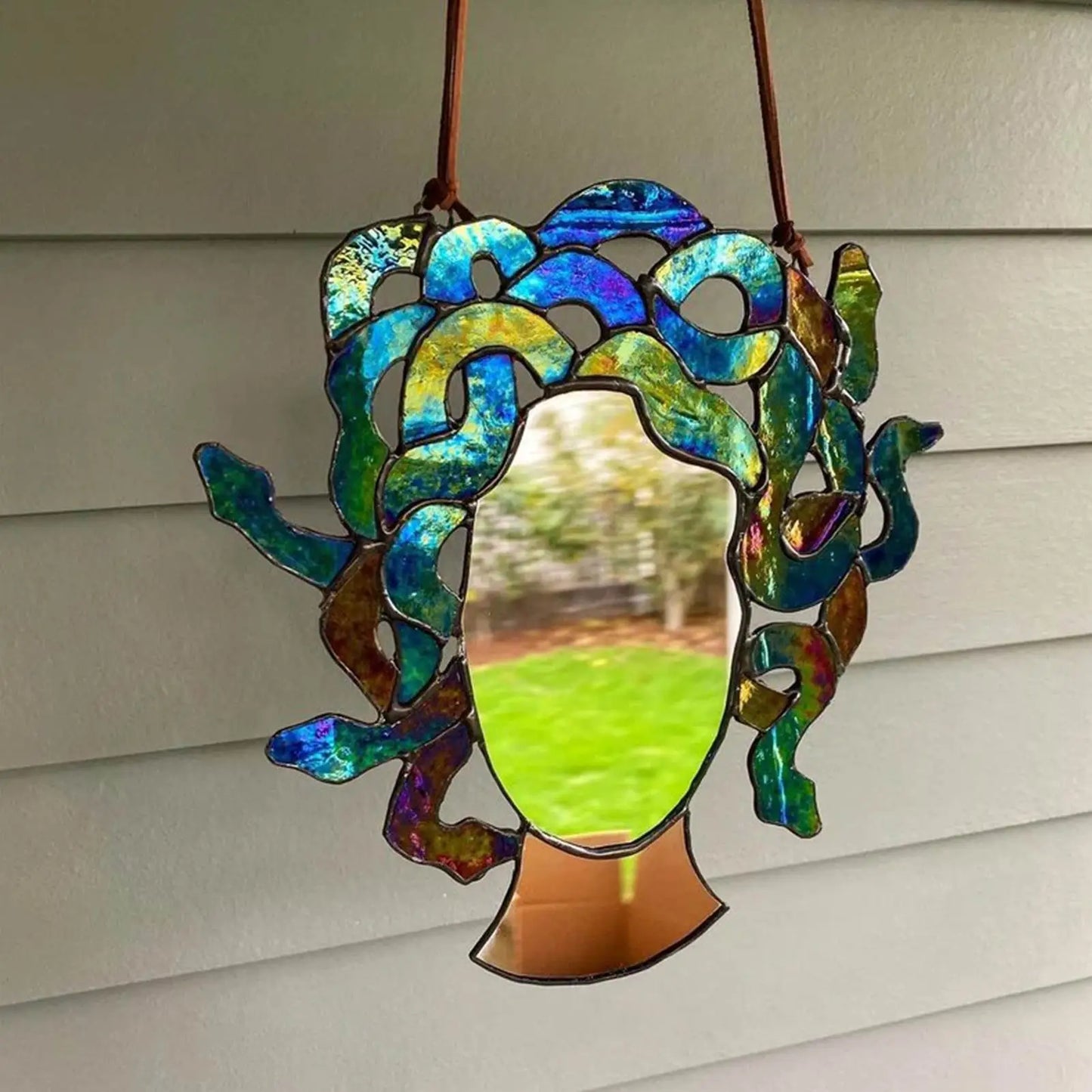 Stained Glass Medusa Mirror Colorful Acrylic Decorative Medusa Hair Vintage Multi-Functional Home Decor For Indoor And Outdoor